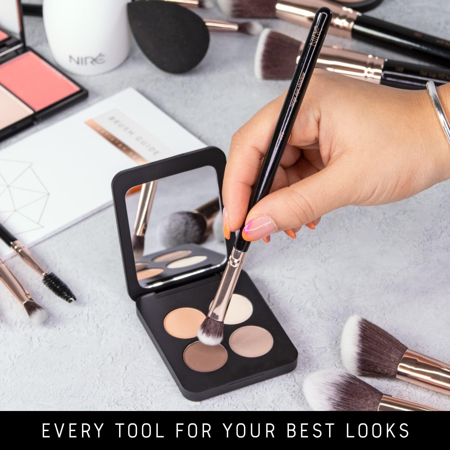 Beauty Kit Artiste 15Pcs : Kit De Pinceaux De Maquillage Professionnel Et Leur Étuis De Rangement. Inclus : Éponge De Maquillage Et Brosse Nettoyante